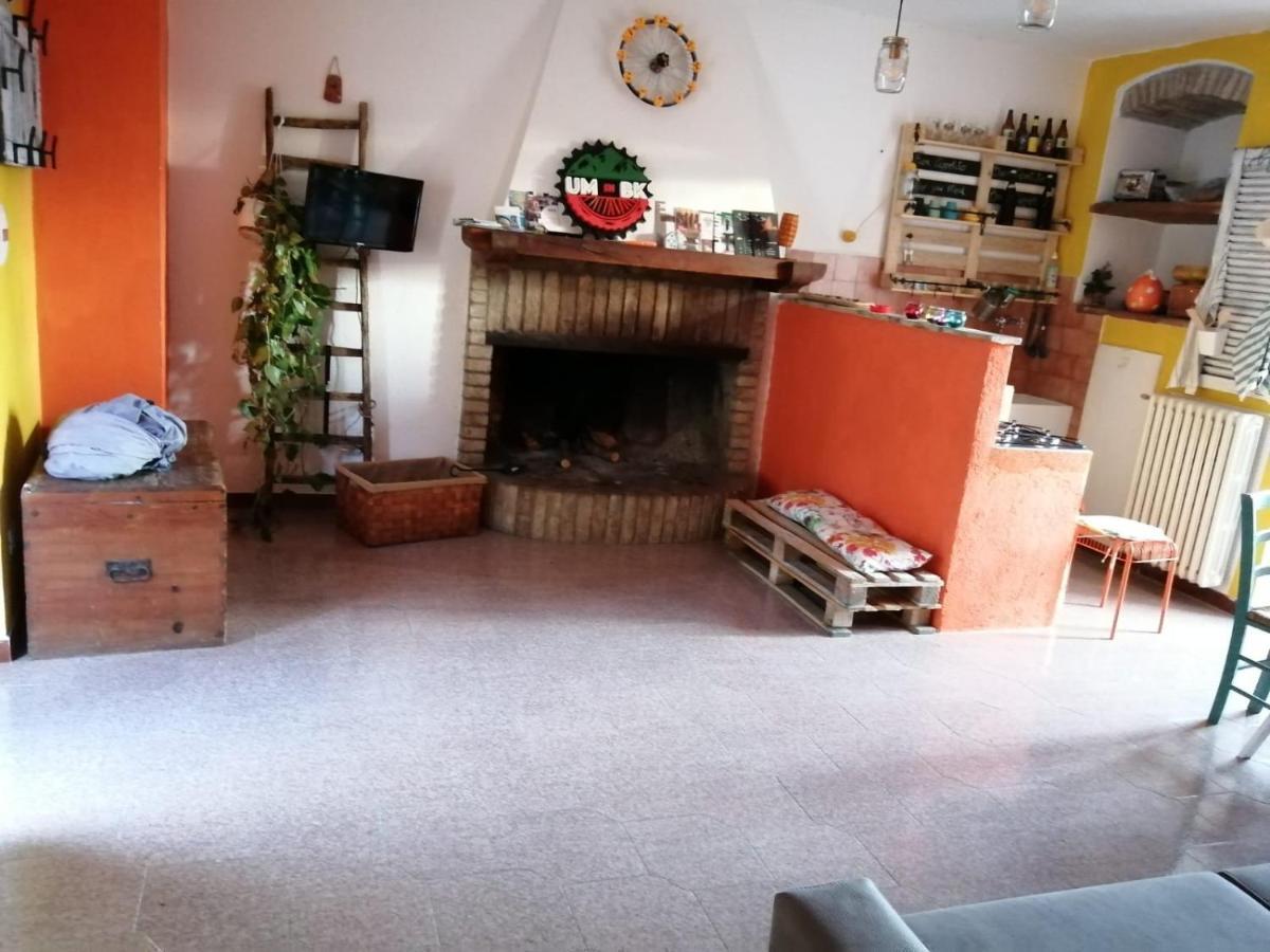 Umbria In Bike B&B Foligno Eksteriør billede